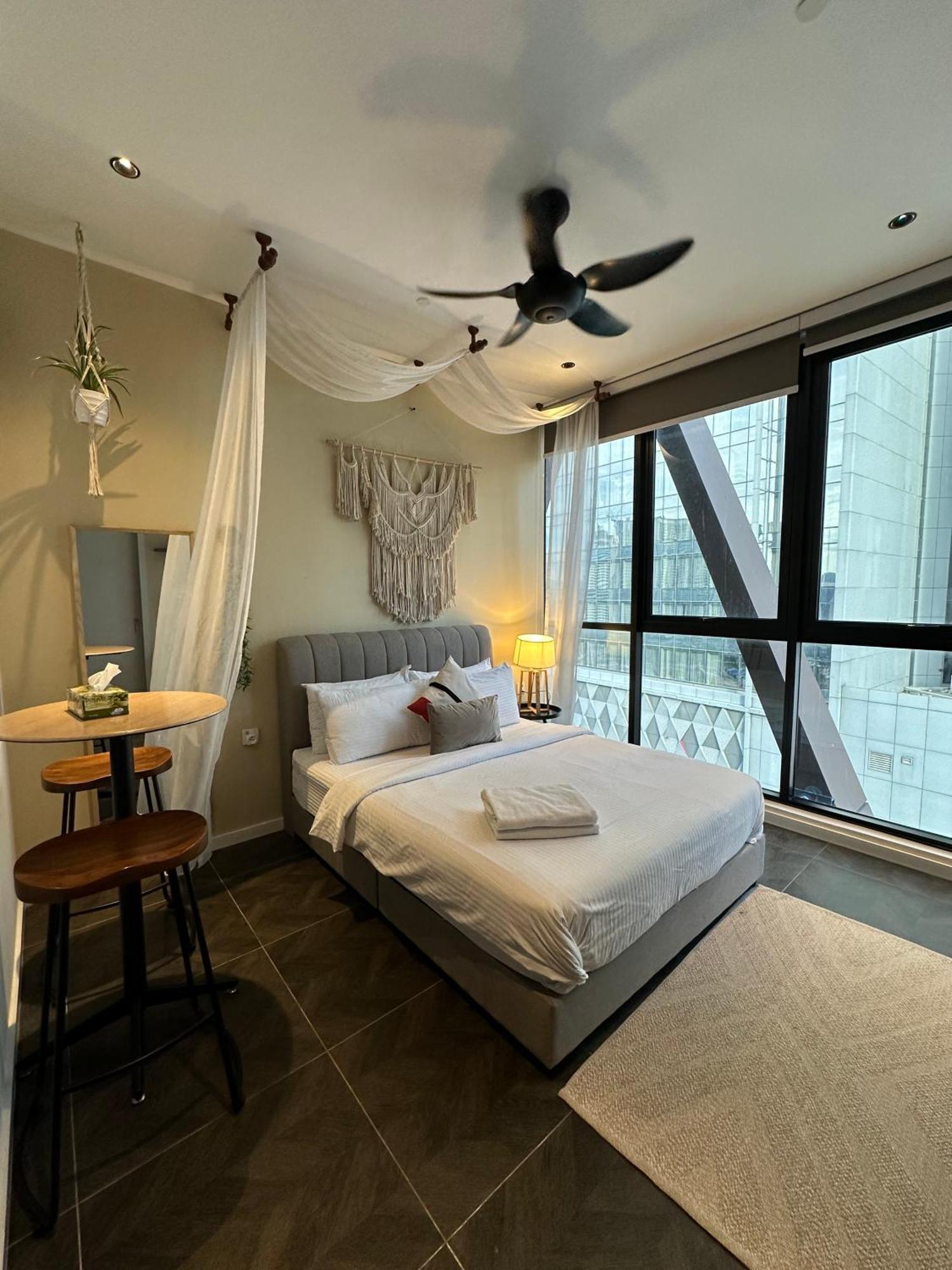 Scarletz Suites Klcc By Numa กัวลาลัมเปอร์ ภายนอก รูปภาพ