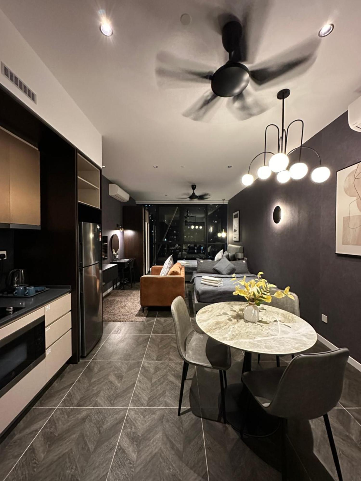Scarletz Suites Klcc By Numa กัวลาลัมเปอร์ ภายนอก รูปภาพ