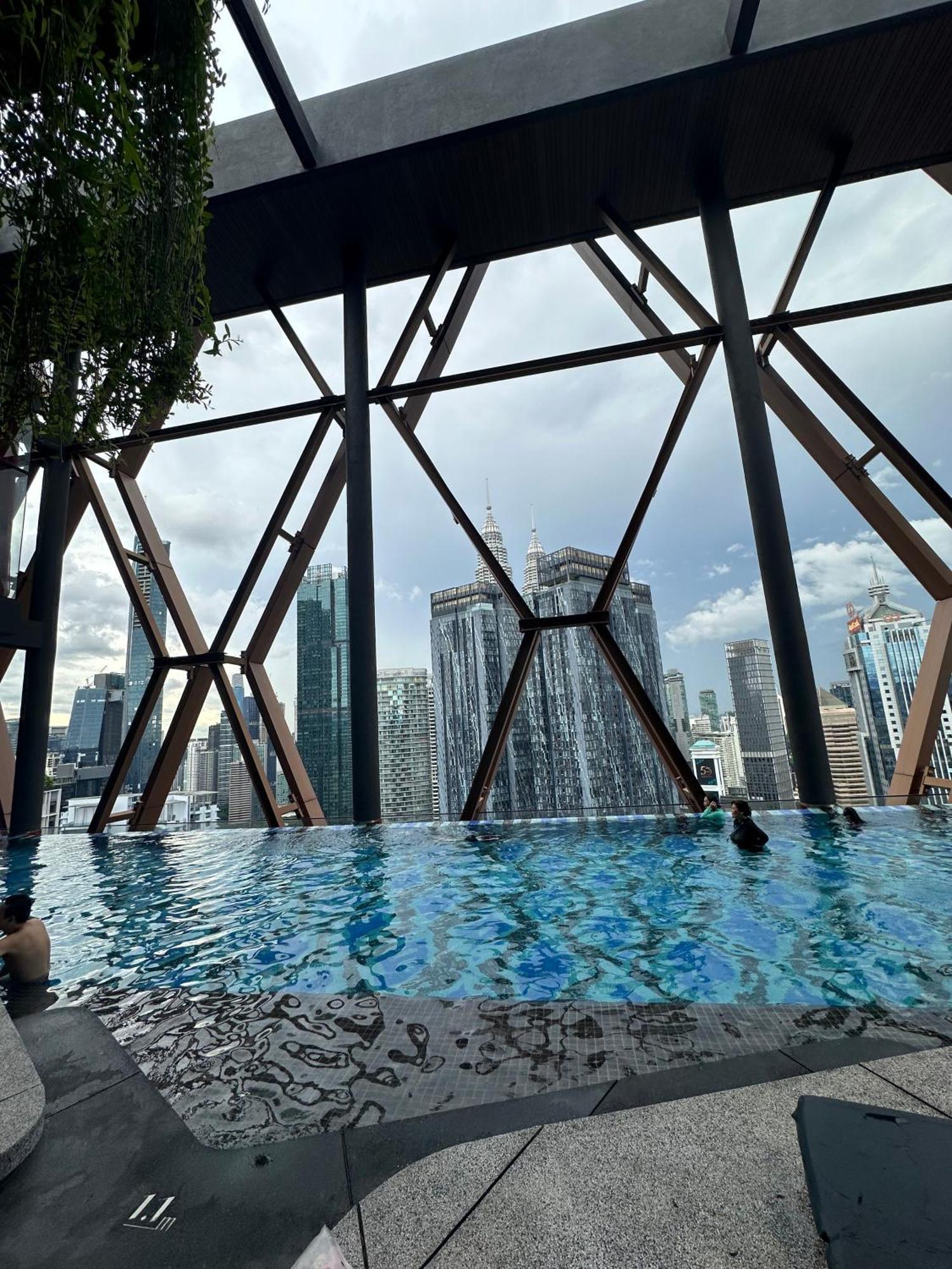 Scarletz Suites Klcc By Numa กัวลาลัมเปอร์ ภายนอก รูปภาพ